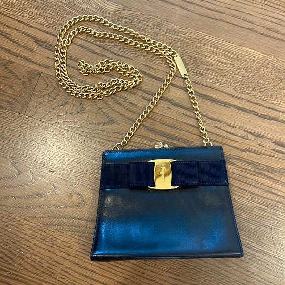 SALVATORE FERRAGAMO DARK BLUE CROSS BODY VINTAGE PURSE - Picture 1 of 8